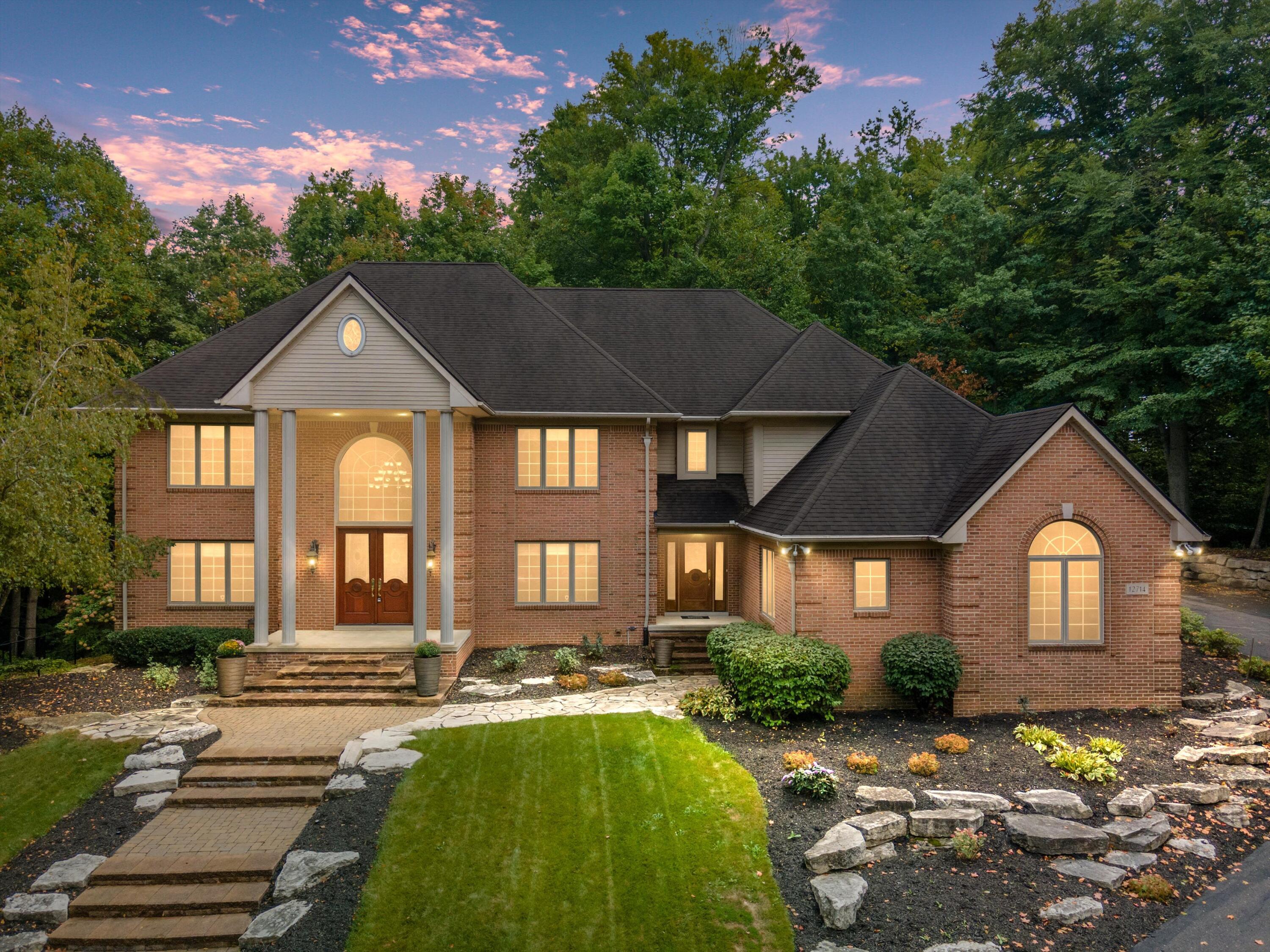 Rolston Dr, Plymouth, MI 48170