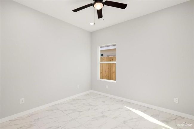 APT-2 - 1025 N Woodson Ave, Condo with 2 bedrooms, 2 bathrooms and 2 parking in Edinburg TX | Image 5