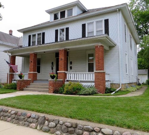 125 S Prospect St, Rockford, IL, 61104-2423 | Card Image