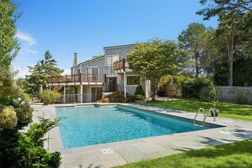 29 Stillwaters Ln, Westhampton Beach, NY, 11978-2522 | Card Image