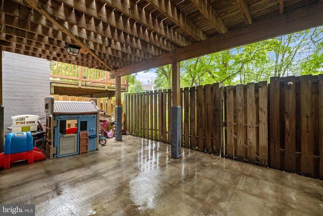 1522 Goldenrain Ct, Townhouse with 3 bedrooms, 4 bathrooms and null parking in RESTON VA | Image 38