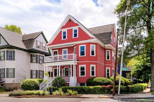328 Huron Ave, Cambridge, MA, 02138-6809 | Card Image