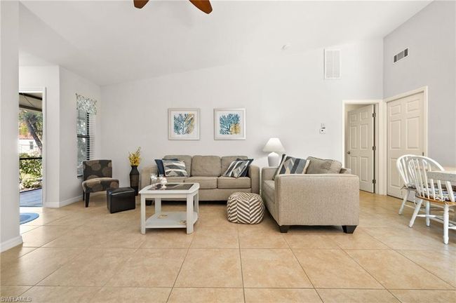 APT-31 - 1413 Sw 51 St Ln, Condo with 2 bedrooms, 2 bathrooms and null parking in CAPE CORAL FL | Image 11