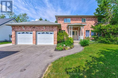 3968 Wilson Street, Perth East (Shakespeare), ON, N0B2P0 | Card Image