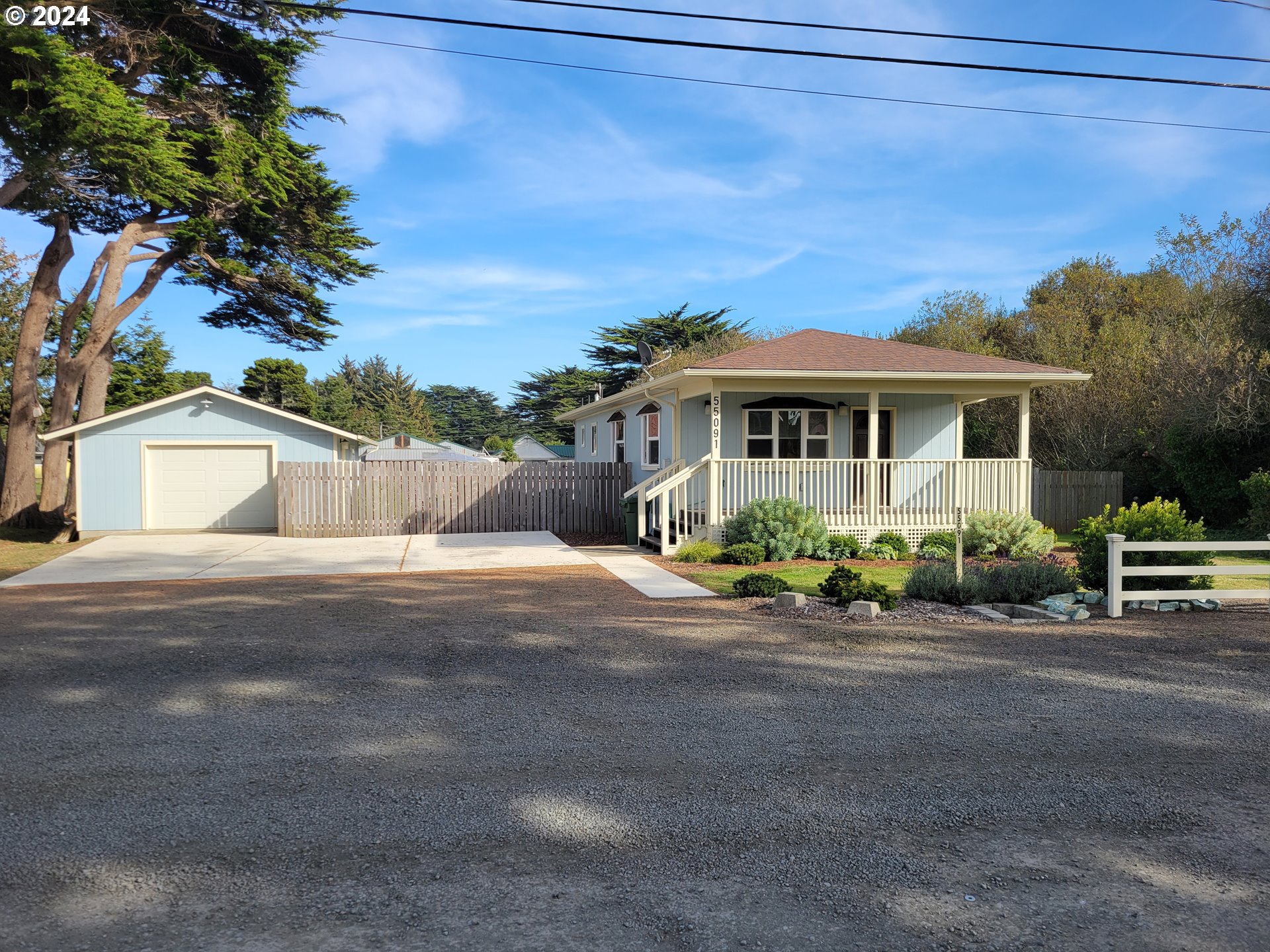 Franklin Rd, Bandon, OR 97411