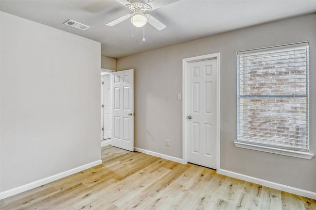 There’s plenty of space for a queen-size bedroom set, along with a dedicated closet for convenient storage. | Image 29