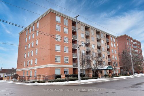 508-32 Tannery St, Mississauga, ON, L5M6T6 | Card Image