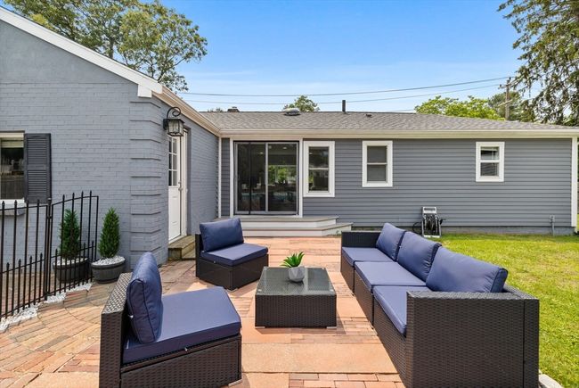 213 Thurston St, House other with 3 bedrooms, 1 bathrooms and 6 parking in Wrentham MA | Image 34