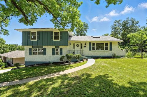 2903 107th Ter, Kansas City, MO, 64137-1767 | Card Image