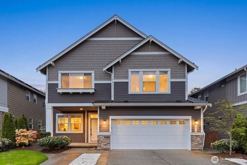 2914 47th St Se, Everett, WA, 98203-2564 | Card Image