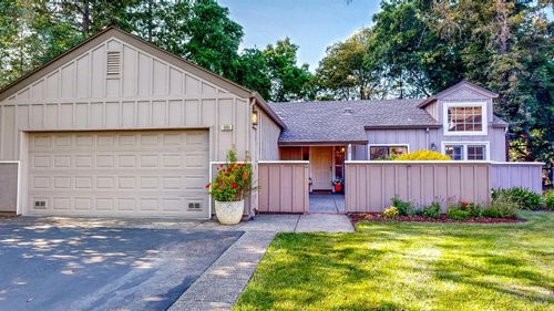 18001 Harvard Ct, Sonoma, CA, 95476-4170 | Card Image