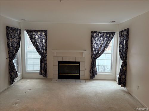 28518 Carlton Way Dr, Novi, MI, 48377-2637 | Card Image