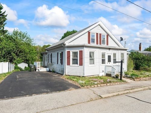 5 Crosby St, Webster, MA, 01570-2802 | Card Image