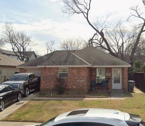 918 Bayonne St, Dallas, TX, 75212-5302 | Card Image
