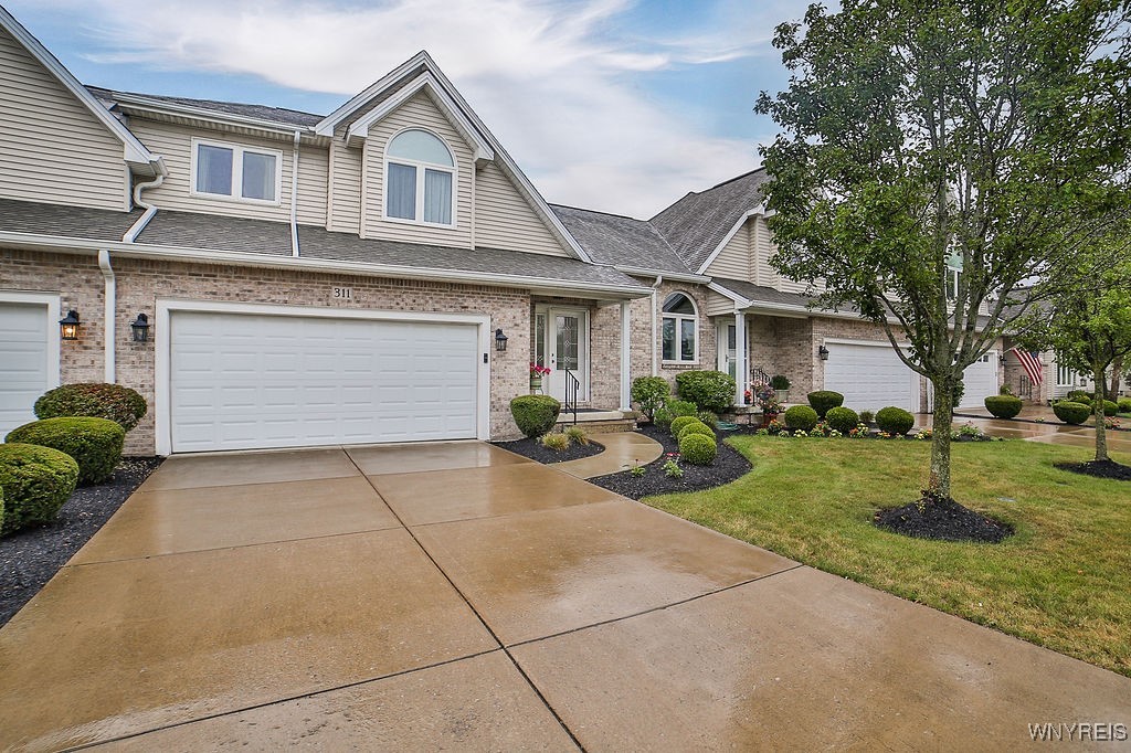 White Oak Ln, Grand Island, NY 14072