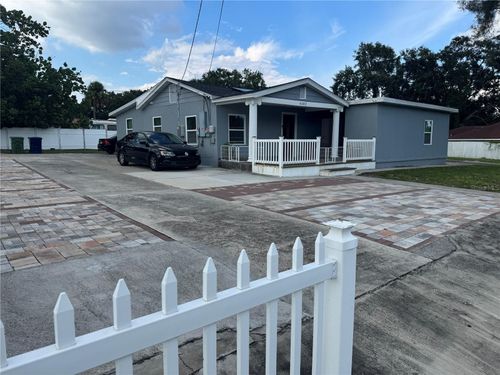 4102 E Hanna Ave, TAMPA, FL, 33610-3818 | Card Image