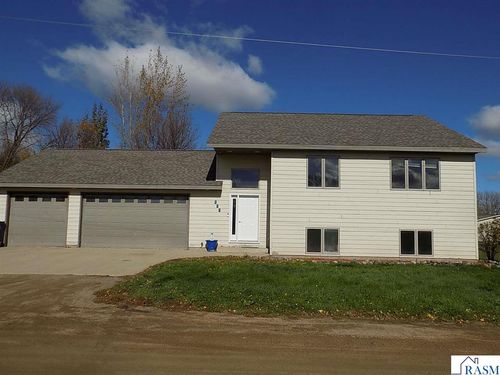 559 E 11th Street, Gibbon, MN, 55335 | Card Image