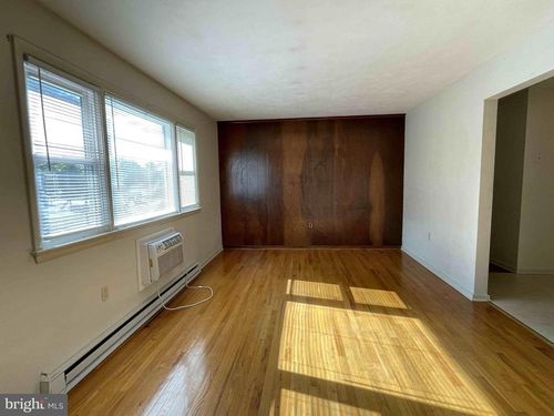 2-5 Commercial Drive, CAMP HILL, PA, 17011 | Card Image