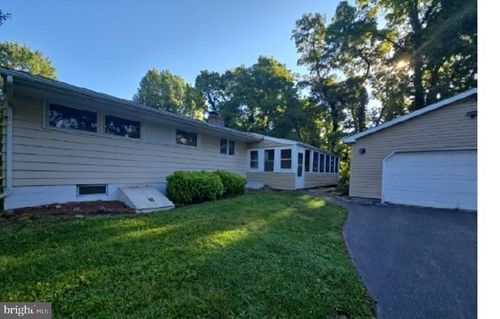 336 E Maitland Ln, NEW CASTLE, PA, 16105-1343 | Card Image