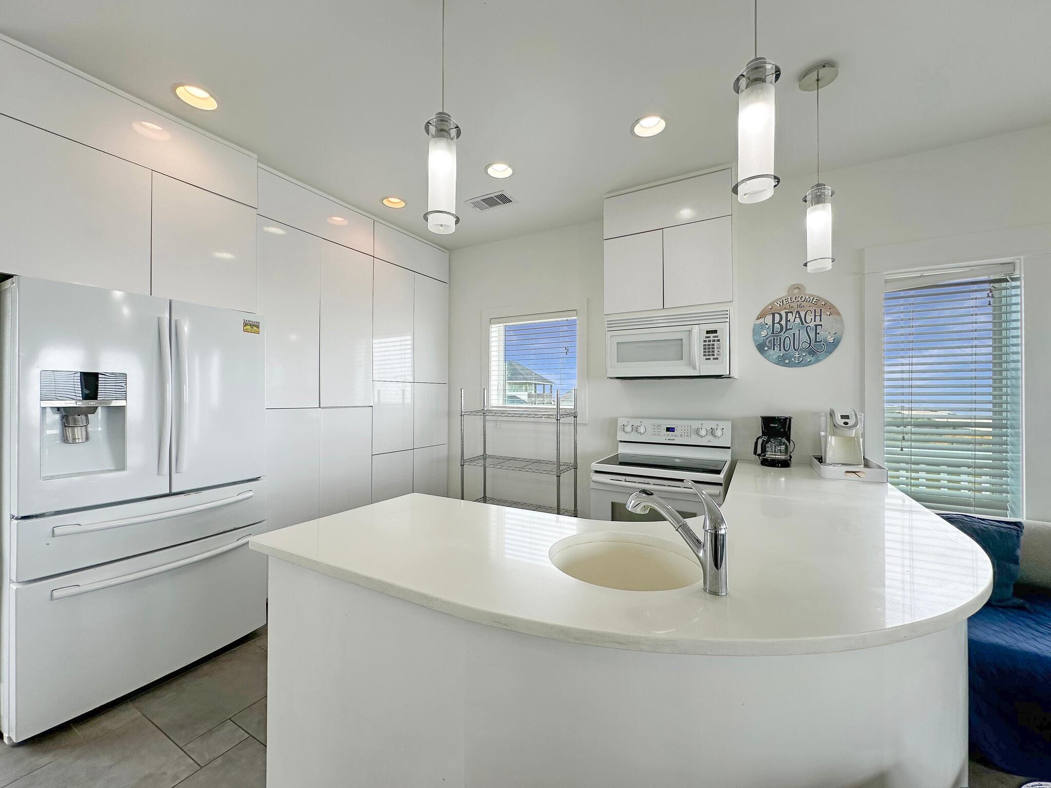 Residential Lease in Crystal Beach 4