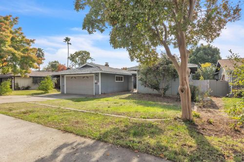 6424 Parkcrest Way, Citrus Heights, CA, 95621-6111 | Card Image