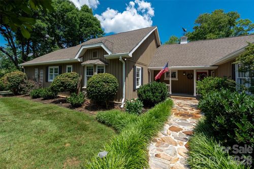 6236 River Cabin Ln, Charlotte, NC, 28278-6574 | Card Image