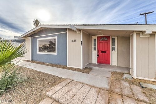 2129 N Michael Way, Las Vegas, NV, 89108-3173 | Card Image