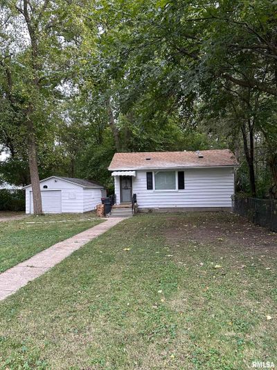 1022 W Macqueen Avenue, House other with 2 bedrooms, 1 bathrooms and null parking in Peoria IL | Image 1