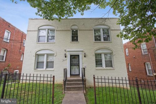 apt-4-2828 Buena Vista Ter Se, WASHINGTON, DC, 20020-2642 | Card Image