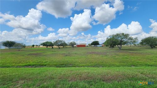 81 Kendal Dr, Victoria, TX, 77904-1953 | Card Image