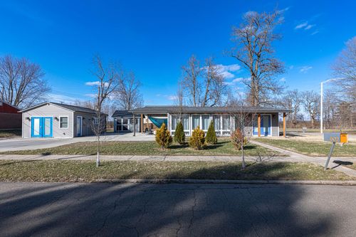 602 Keystone Ct, Yellow Springs, OH, 45387-1921 | Card Image