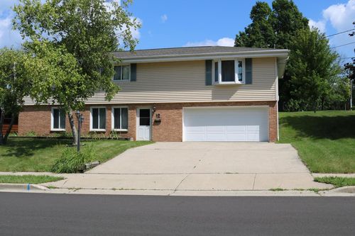 12 S High Street Street, MAYVILLE, WI, 53050 | Card Image