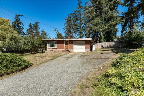1066 View Ridge Dr, Oak Harbor, WA, 98277-8265 | Card Image