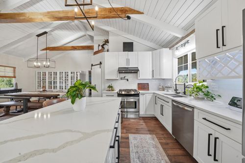 20066 Dawn Rdg, Jackson, CA, 95642-9681 | Card Image