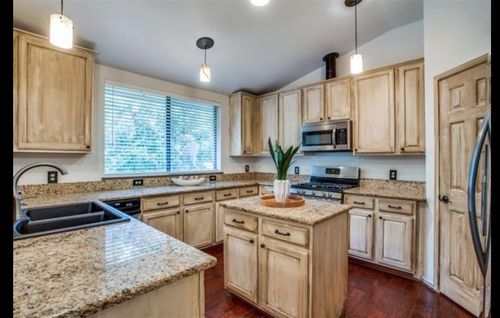 2032 Signal Ridge Pl, Rockwall, TX, 75032-5402 | Card Image