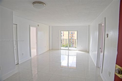 704-10-4717 Nw 7th St, Miami, FL, 33126-2251 | Card Image