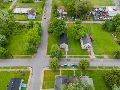 1905 Antoinette Street, Home with 4 bedrooms, 3 bathrooms and null parking in Fort Wayne IN | Image 3