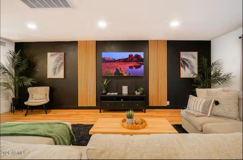 1831 E Cornell Dr, Tempe, AZ, 85283-2256 | Card Image