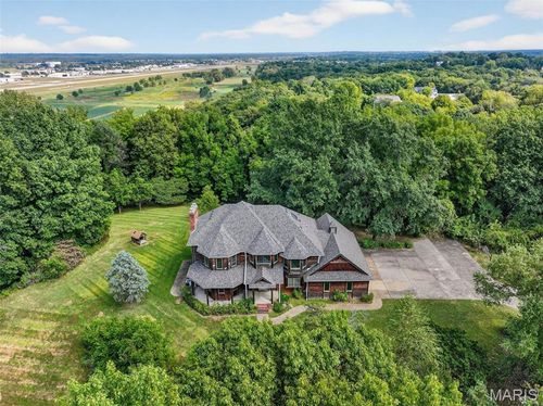 18230 Hager Lane, Chesterfield, MO, 63005 | Card Image