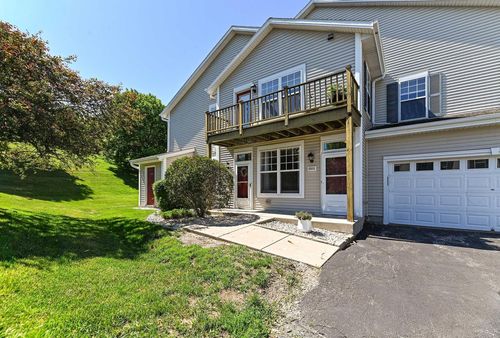 a-1202 Woodbury Common, Waukesha, WI, 53189 | Card Image