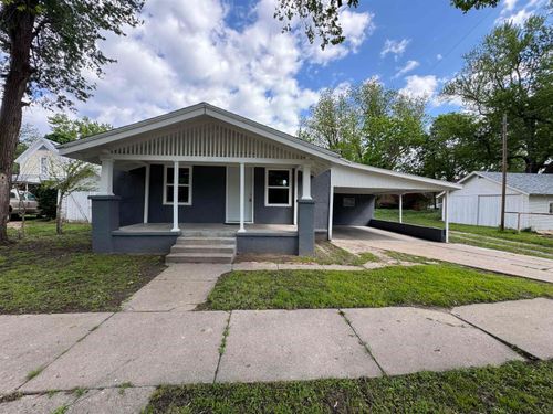 210 E Quincy Ave, Arkansas City, KS, 67005-3438 | Card Image