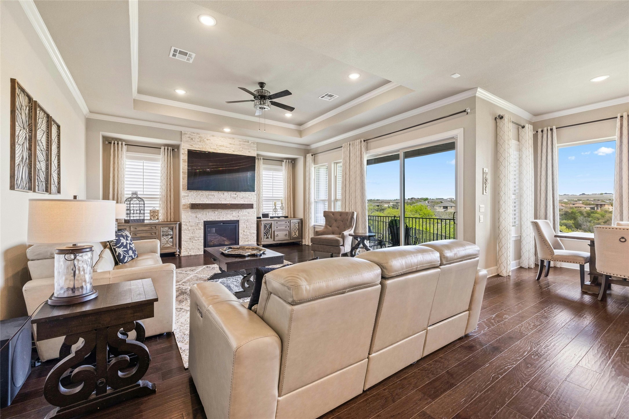 Mazarro Dr, Leander, TX 78641