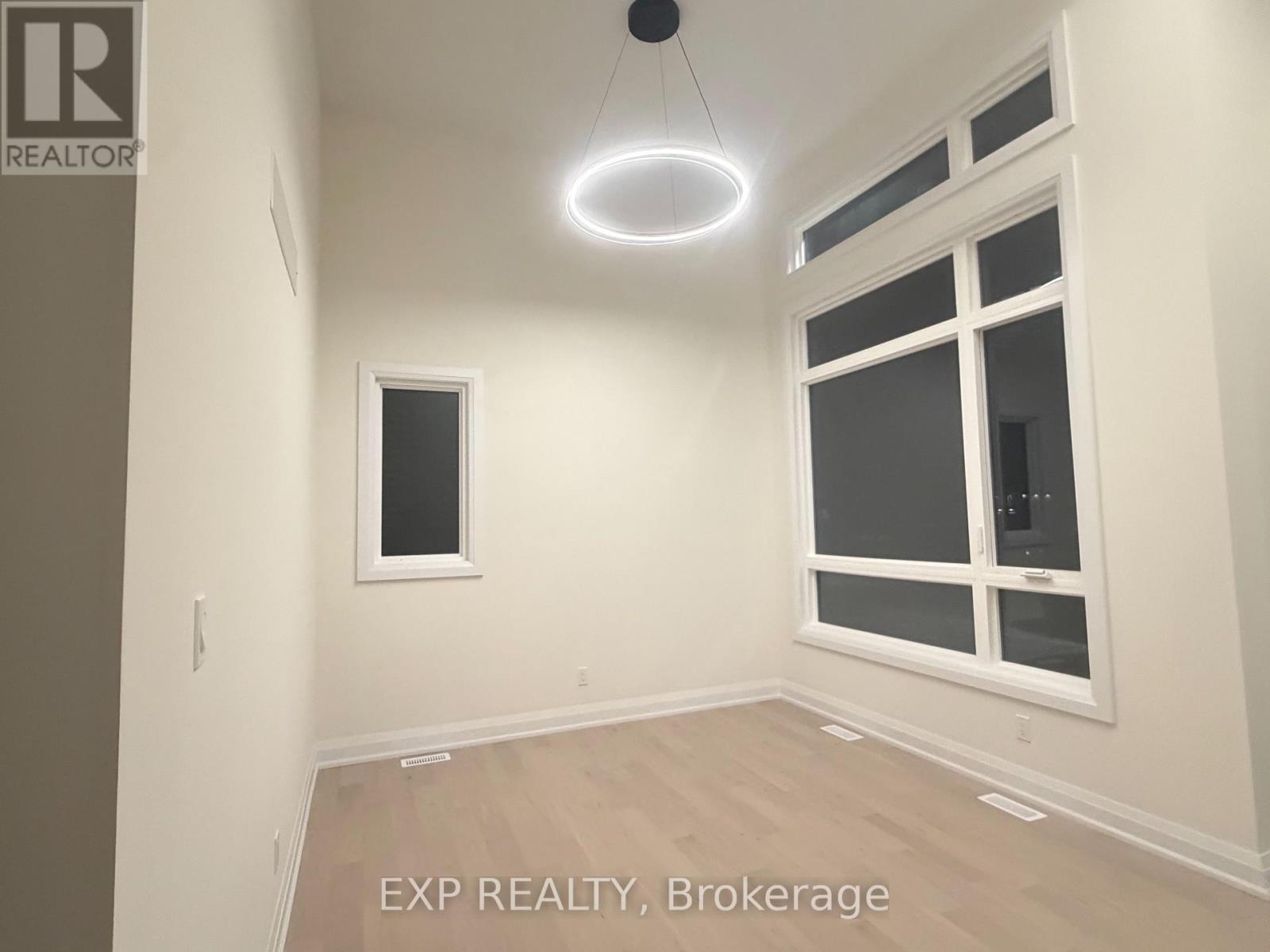 Residential Lease in Niagara Falls (Marineland) 3