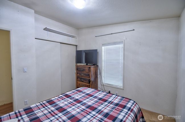 930 Tipsoo Loop N, House other with 2 bedrooms, 2 bathrooms and 2 parking in Rainier WA | Image 22