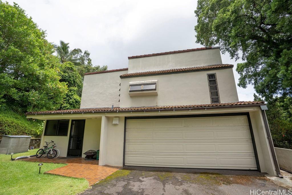 Holokuku Pl, Kaneohe, HI 96744