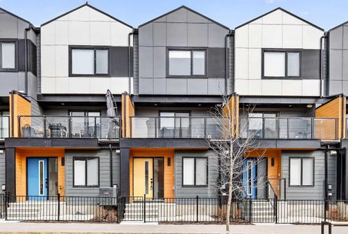 224-8500 19 Ave Se, Calgary, AB, T2A0M8 | Card Image