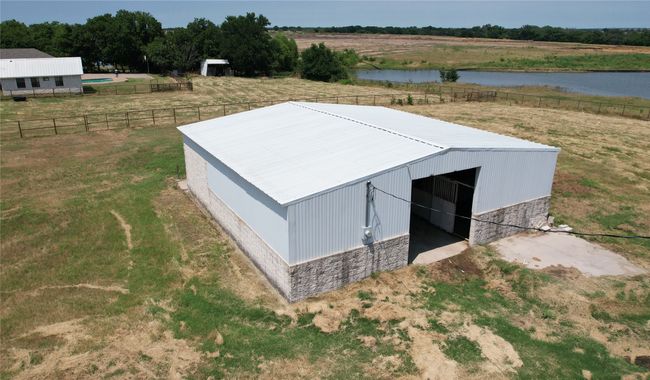 8016 Lights Ranch Rd, Home with 5 bedrooms, 4 bathrooms and null parking in Pilot Point TX | Image 17