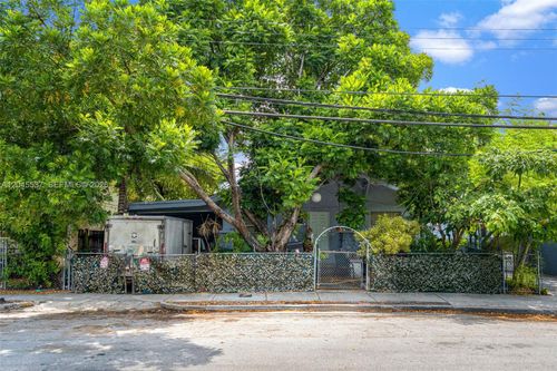 210 Sw 13th Avenue, Miami, FL, 33135 | Card Image