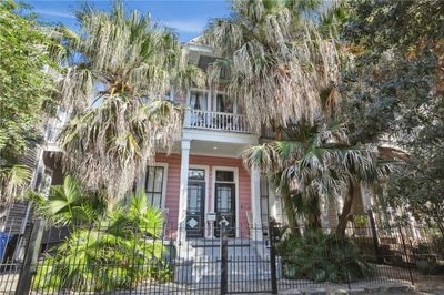 C - 1444 Magazine Street, Condo with 2 bedrooms, 2 bathrooms and null parking in New Orleans LA | Image 1