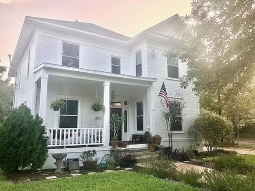 617 S 12th St, Waco, TX, 76706-1733 | Card Image